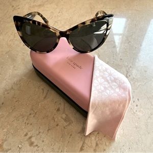 KATE SPADE Karina Sunglasses, Like New. Dark Havana/Tortoiseshell Cat’s Eye